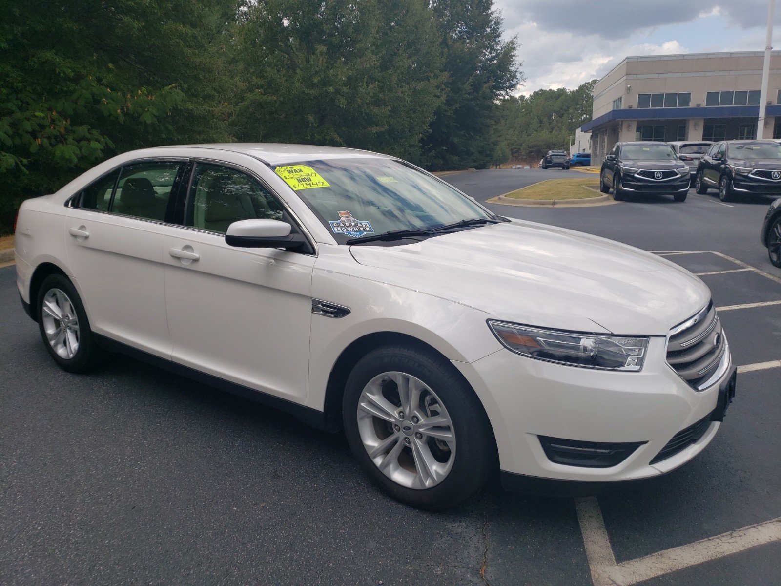 Pre-Owned 2018 Ford Taurus SEL 4dr Car in Columbus #A10225P | Butler ...