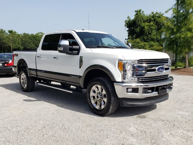 Pre-Owned 2017 Ford Super Duty F-250 SRW Lariat Crew Cab Pickup in ...