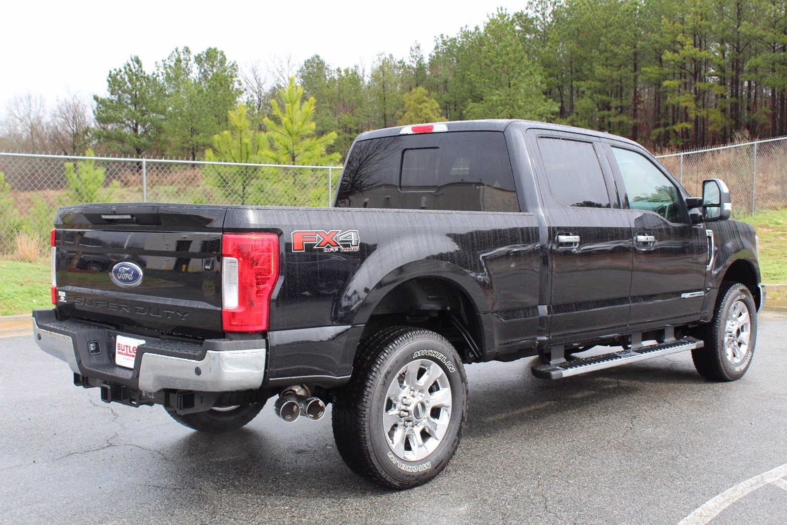 New 2019 Ford Super Duty F-250 SRW LARIAT Crew Cab Pickup in ...