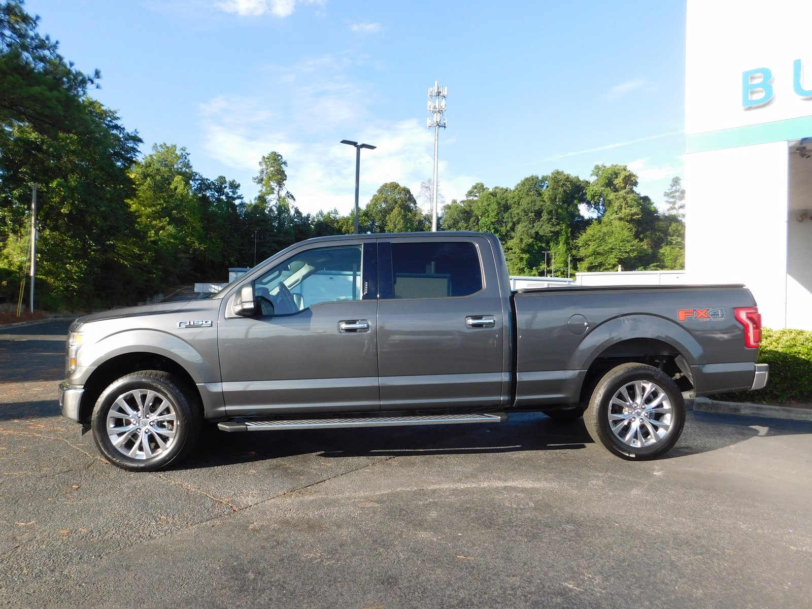 Pre-owned 2017 Ford F-150 Xl Crew Cab Pickup In Macon #300188p 