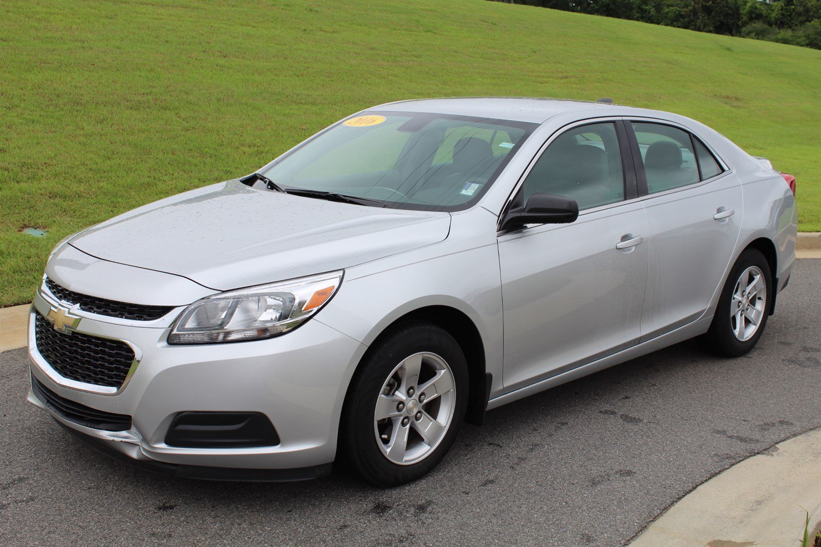 Pre-owned 2016 Chevrolet Malibu Limited Ls 4dr Car In Macon #y10216 