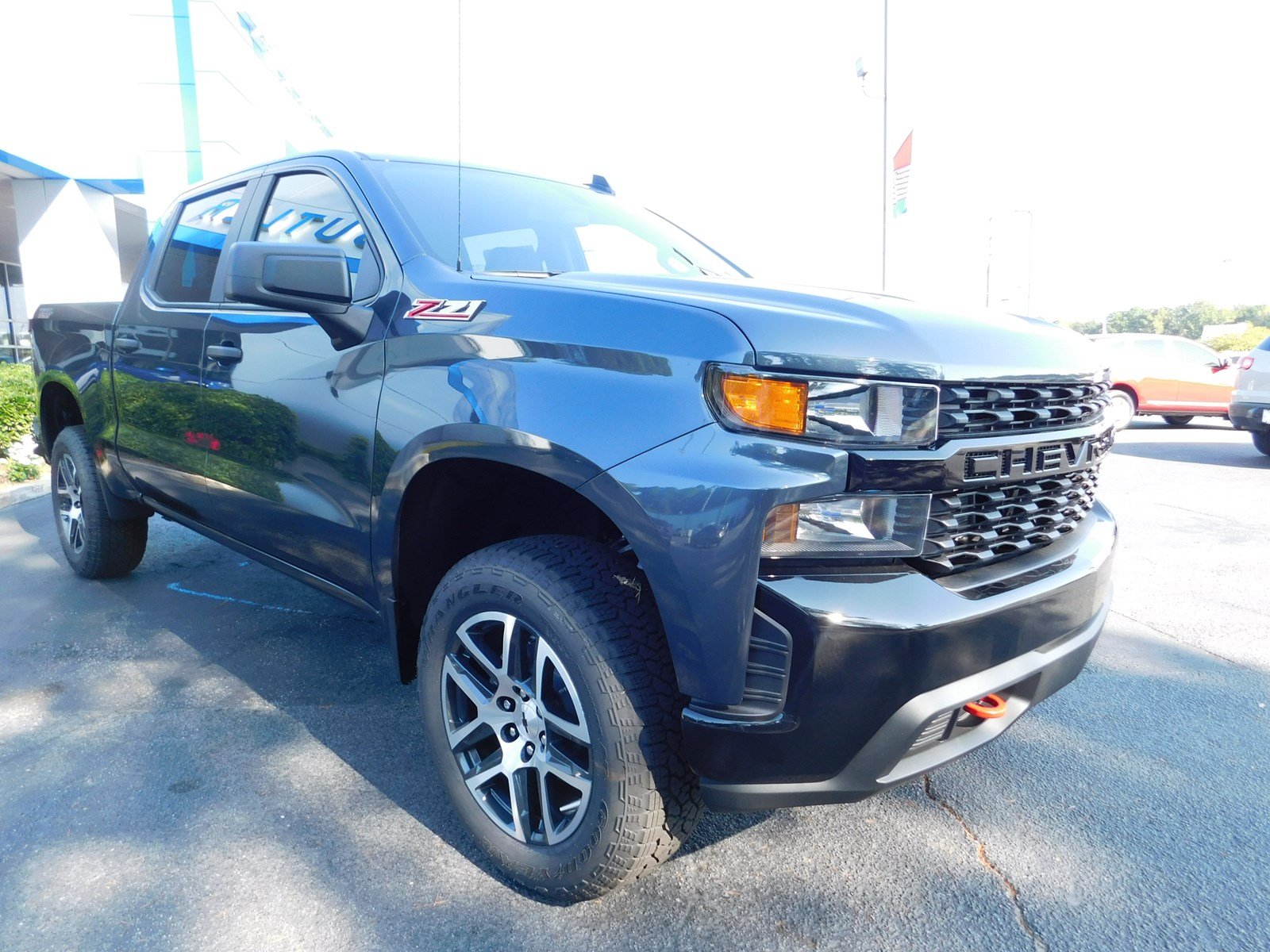 New 2020 Chevrolet Silverado 1500 Custom Trail Boss Crew Cab Pickup in ...