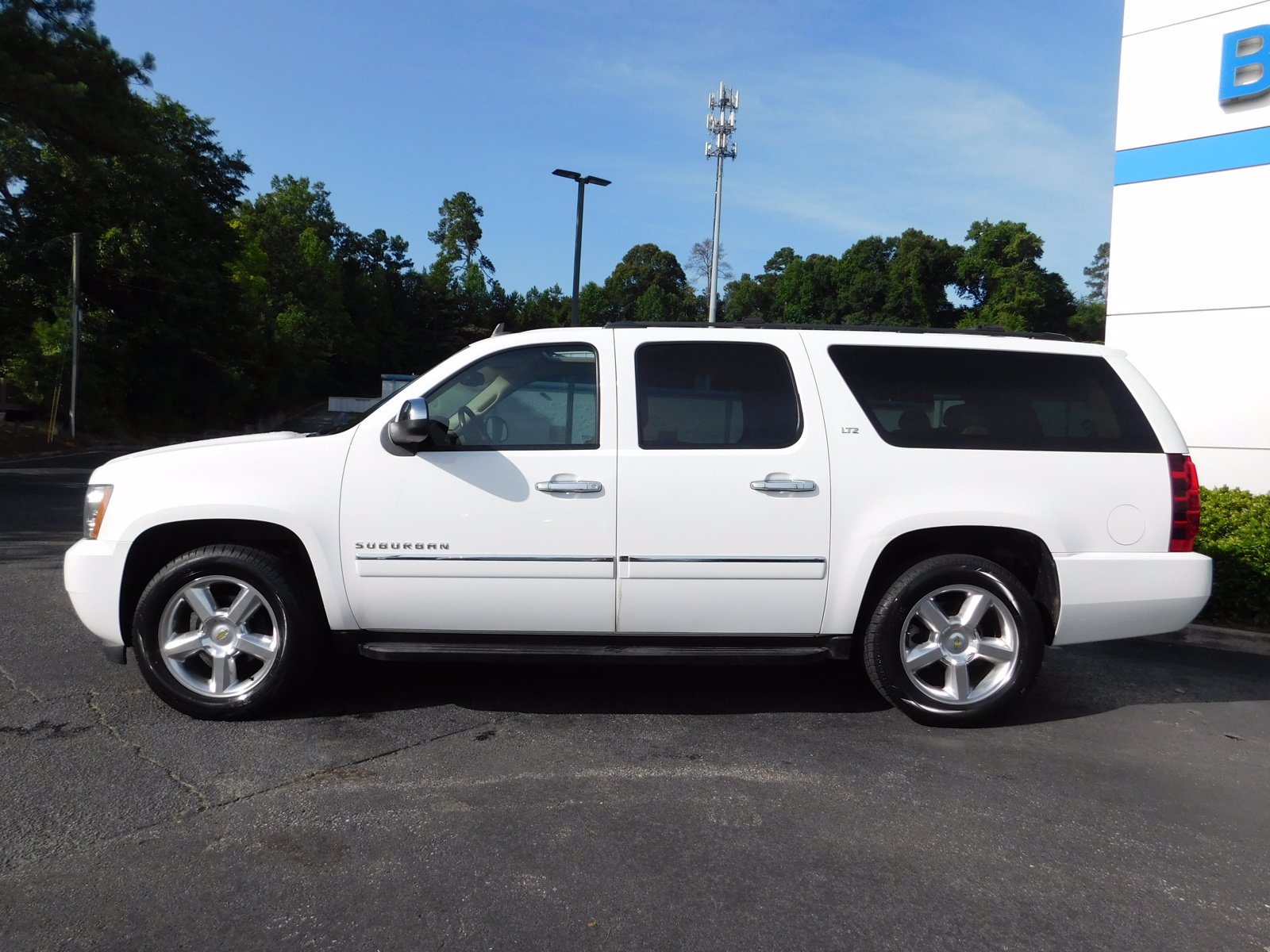 Chevrolet suburban 2013