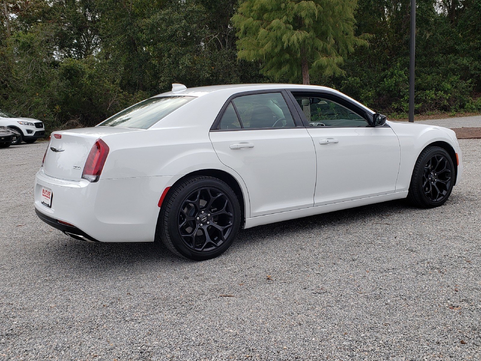 Pre-Owned 2019 Chrysler 300 Touring 4D Sedan in Beaufort #L655294 ...