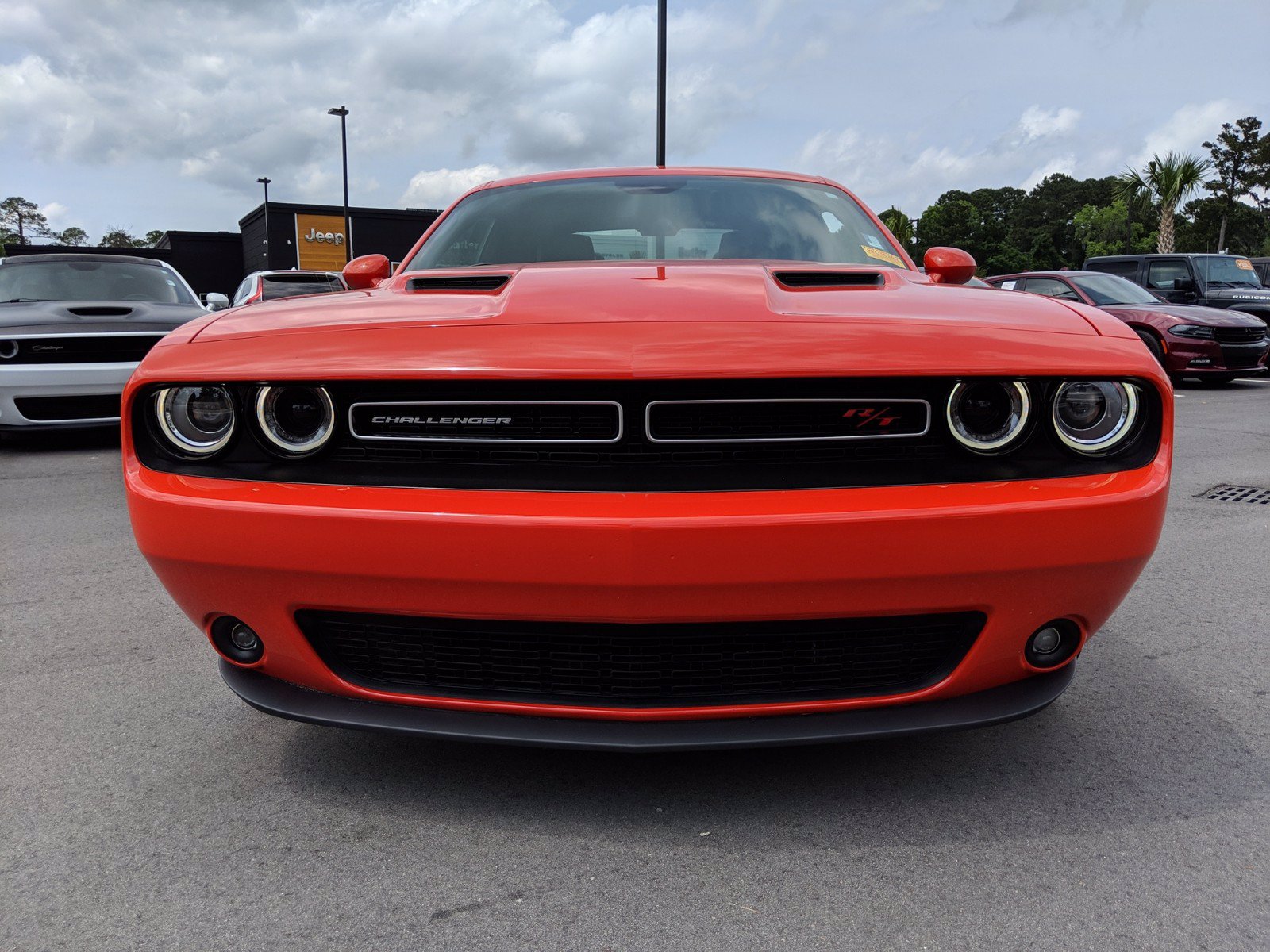 Certified Pre-owned 2017 Dodge Challenger R T 2d Coupe In Beaufort # 