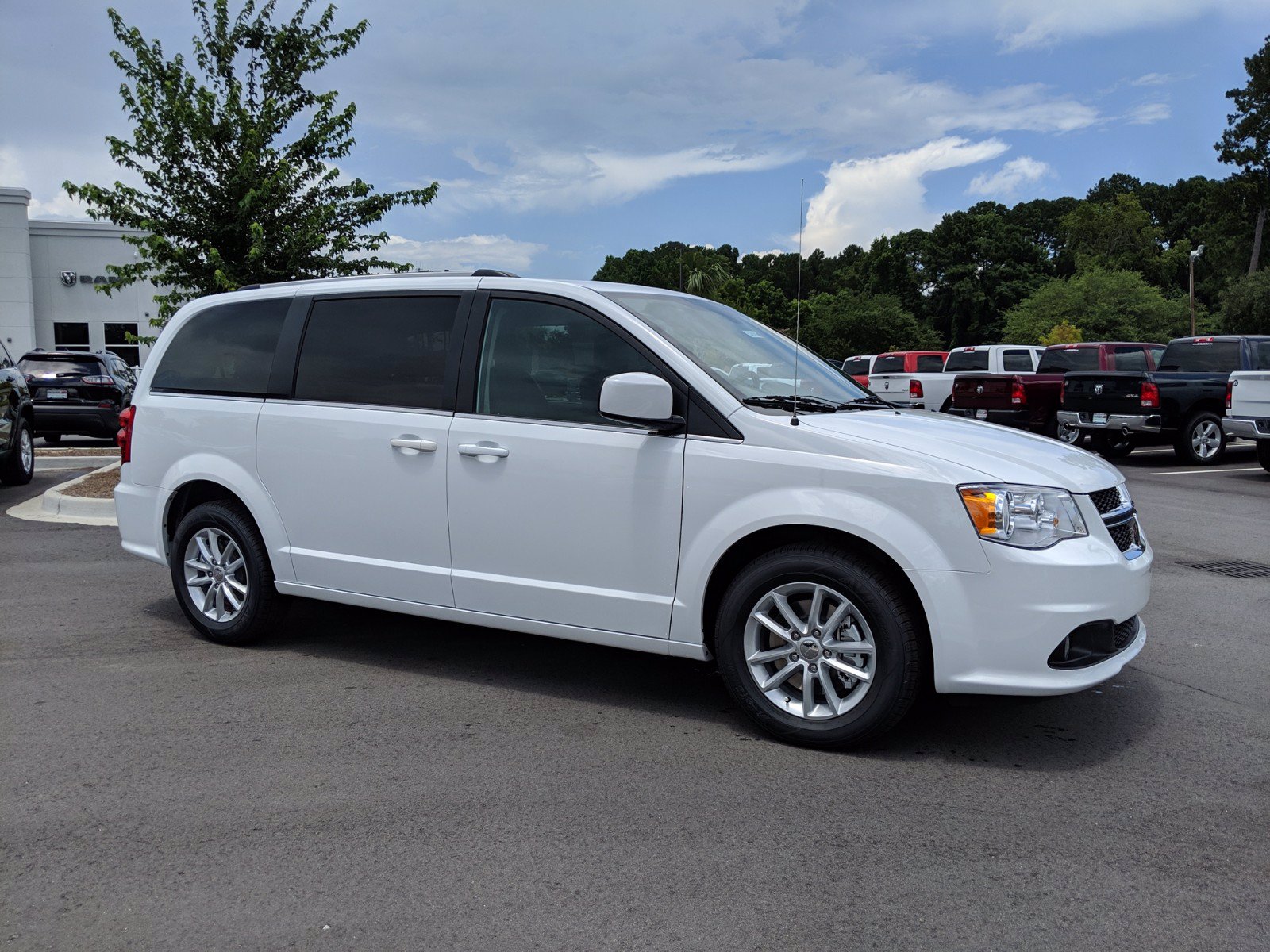 New 2020 Dodge Grand Caravan SXT 4D Passenger Van in Beaufort #D236773 ...