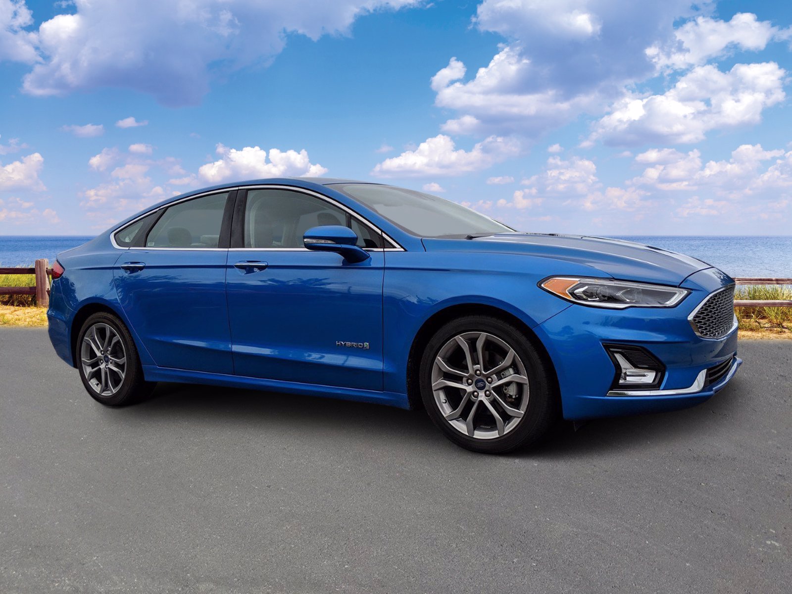 Ford fusion hybrid titanium