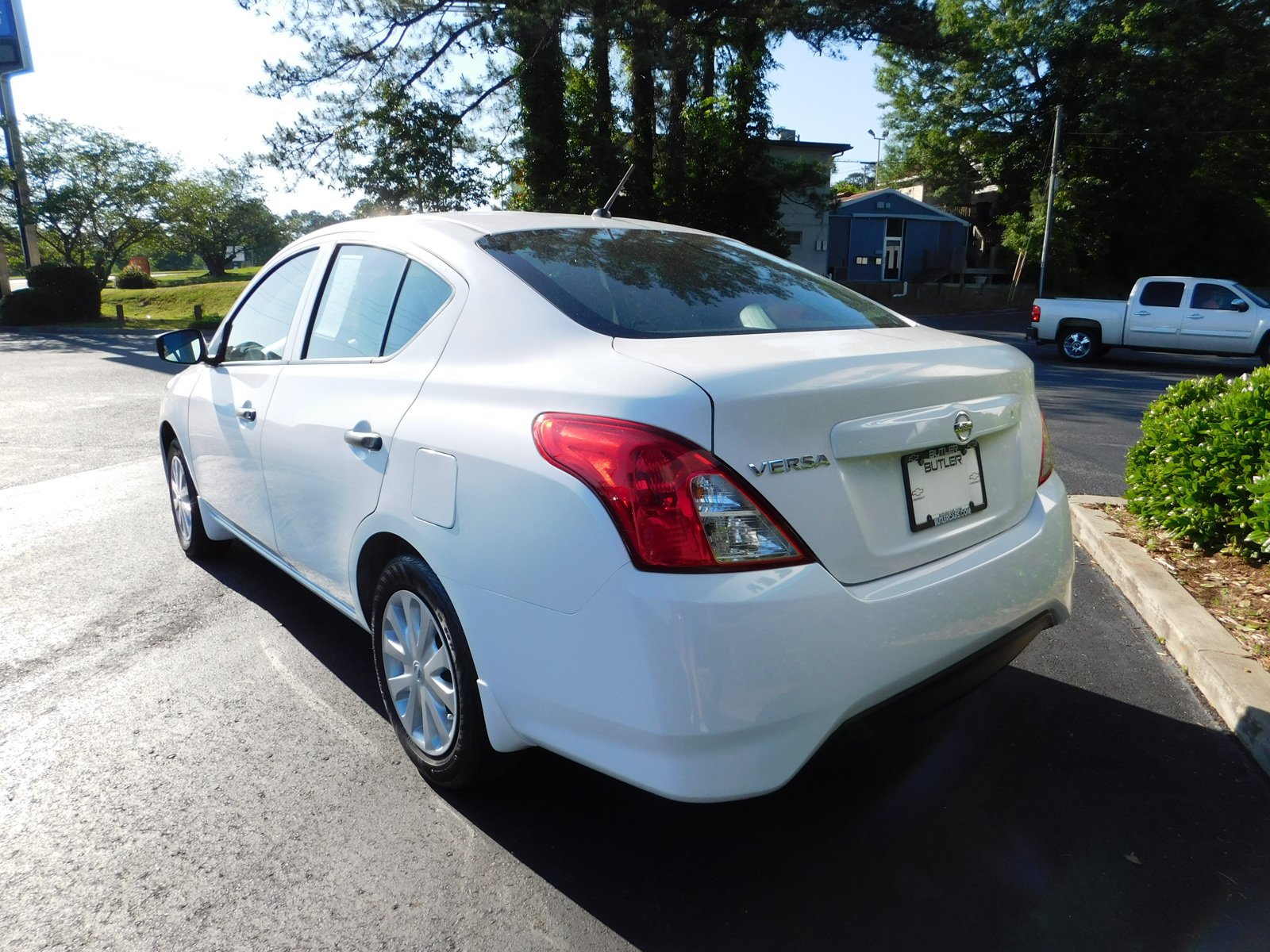 Pre-Owned 2017 Nissan Versa Sedan S 4dr Car in Macon #929006A | Butler