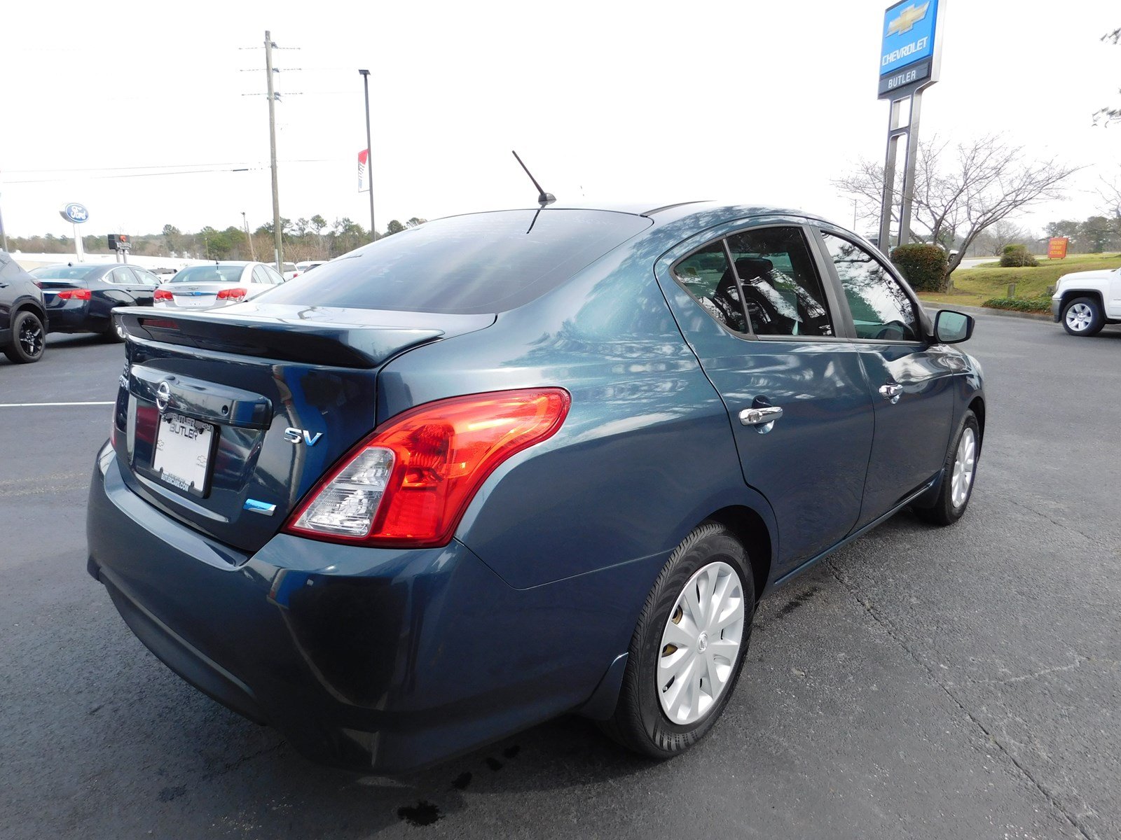 Pre-owned 2015 Nissan Versa Sv 4dr Car In Macon #028005a 