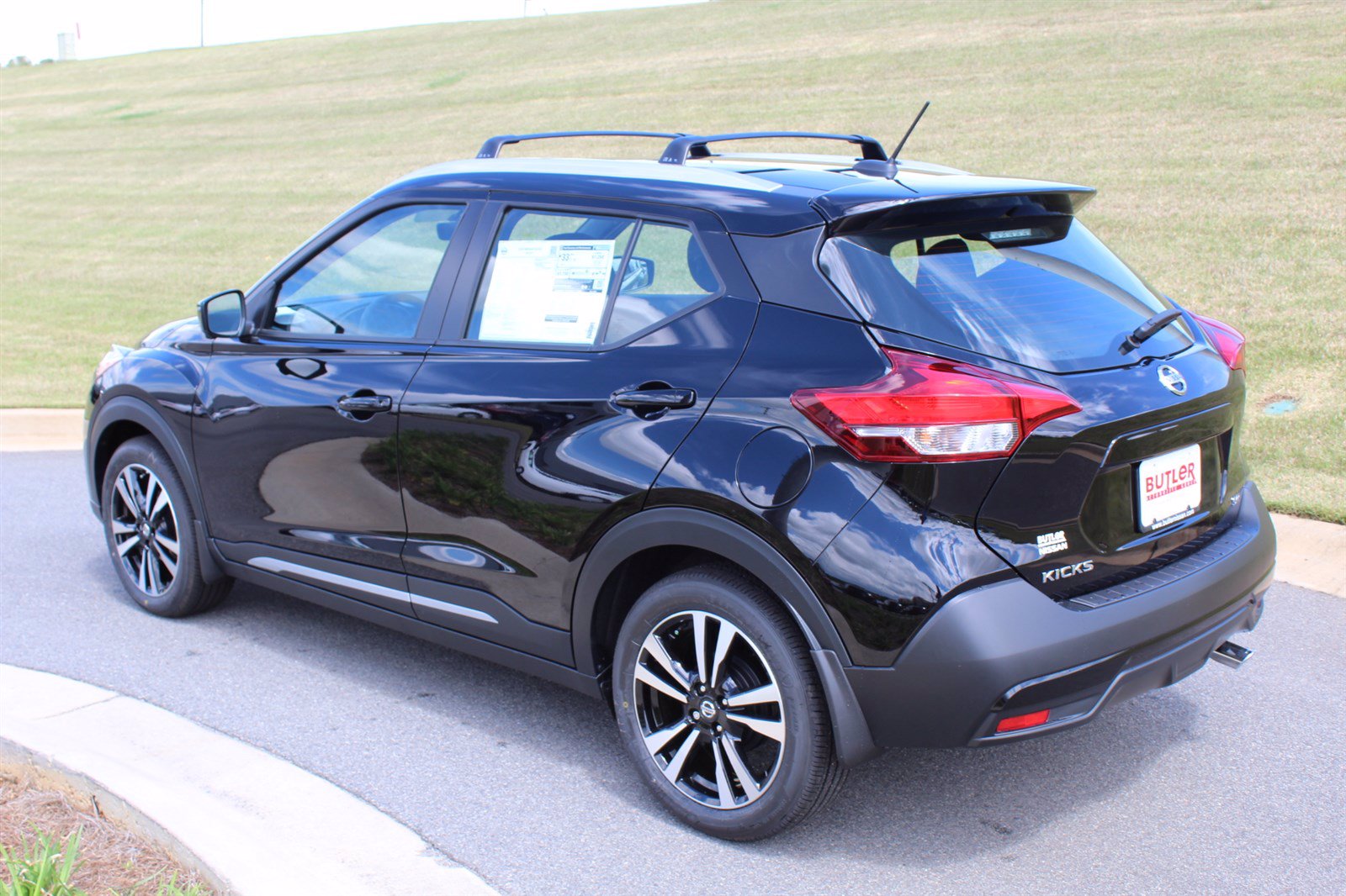 Nissan kicks sr