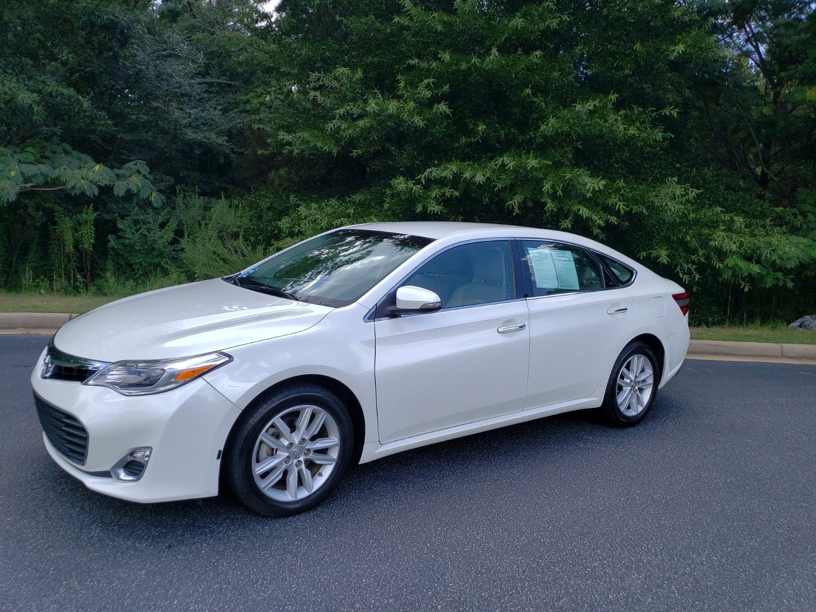 Toyota avalon xle