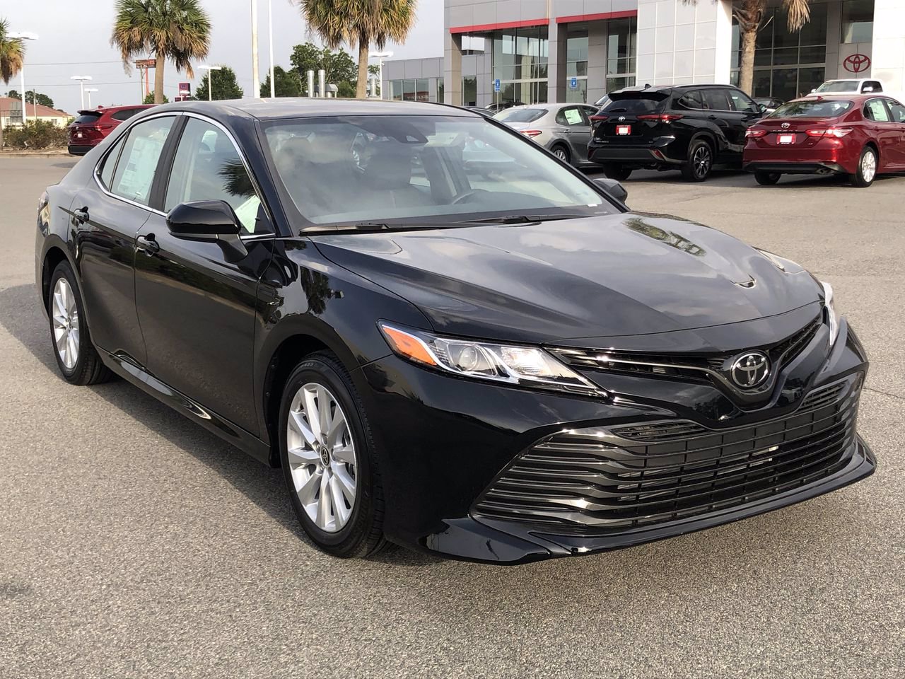 New 2020 Toyota Camry Le 4dr Car In Valdsota #220746 