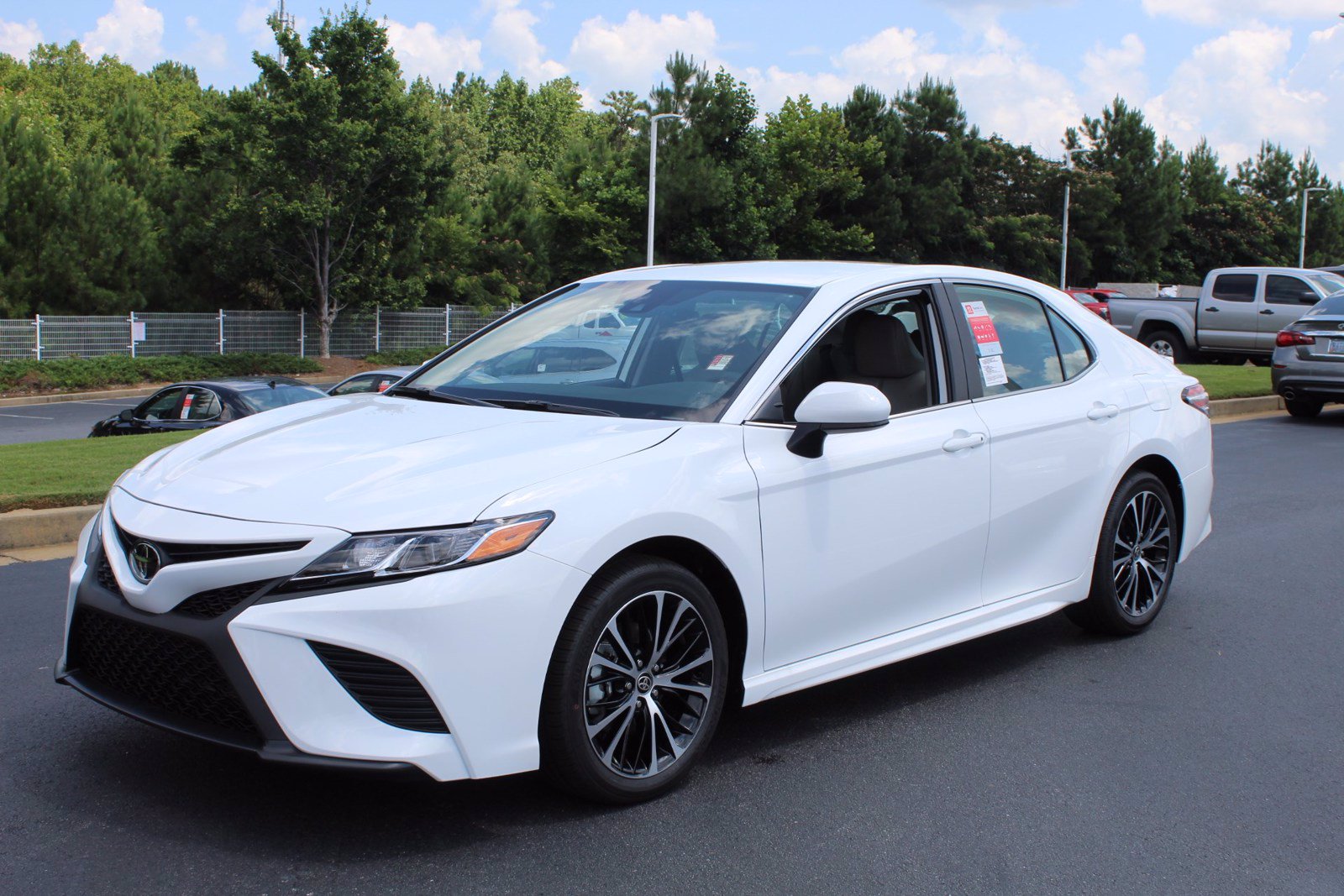 New 2020 Toyota Camry SE 4dr Car in Macon #U961216 | Butler Auto Group