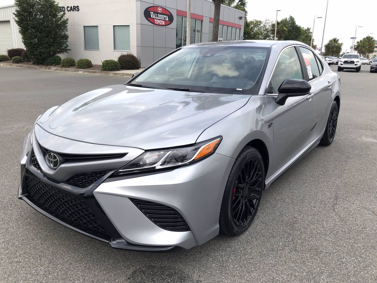 Camry se 2020