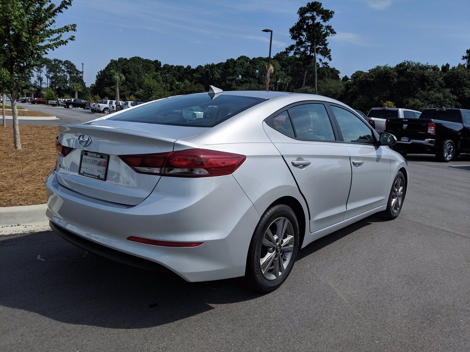 Pre-Owned 2017 Hyundai Elantra SE 4D Sedan in Beaufort #P179009 ...