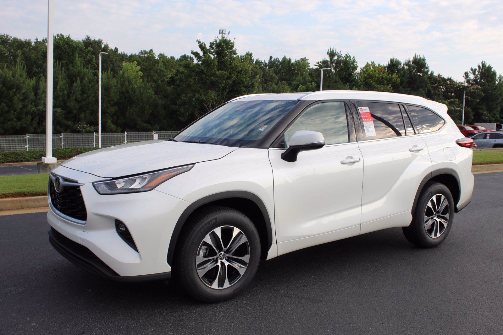 New 2020 Toyota Highlander XLE Sport Utility in Macon #S509520 | Butler ...