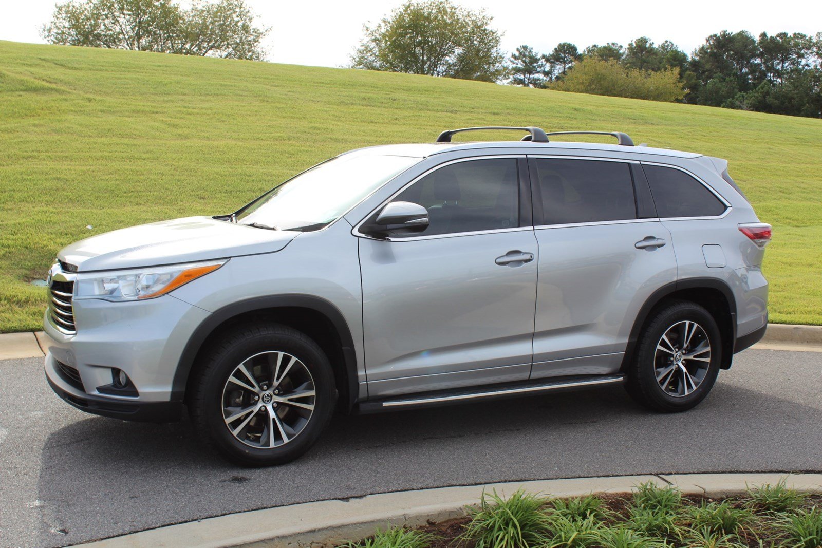 Pre-Owned 2016 Toyota Highlander XLE Sport Utility In Macon #N3134 ...