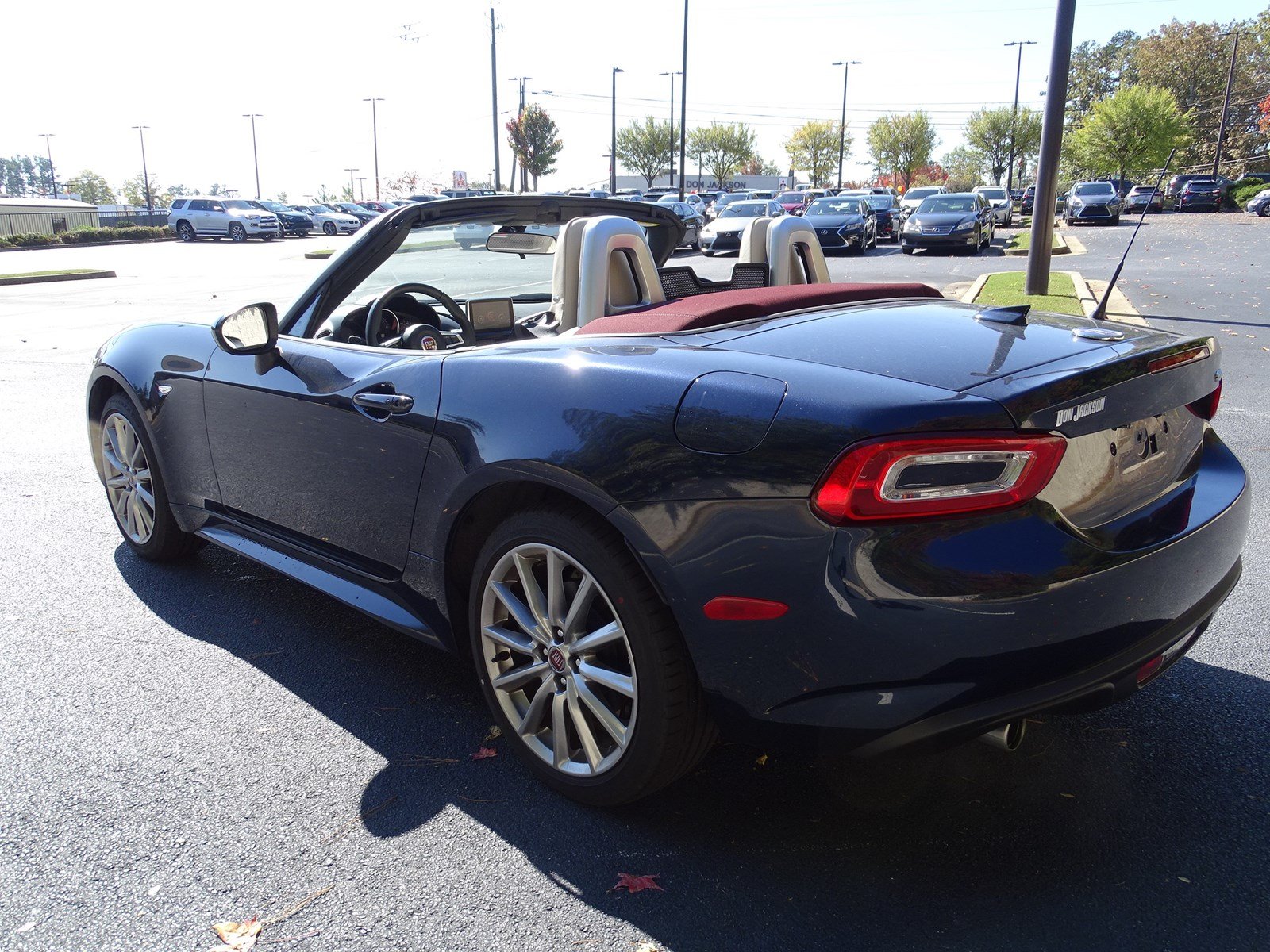 Pre-Owned 2018 FIAT 124 Spider Lusso Red Top Edition Convertible in ...