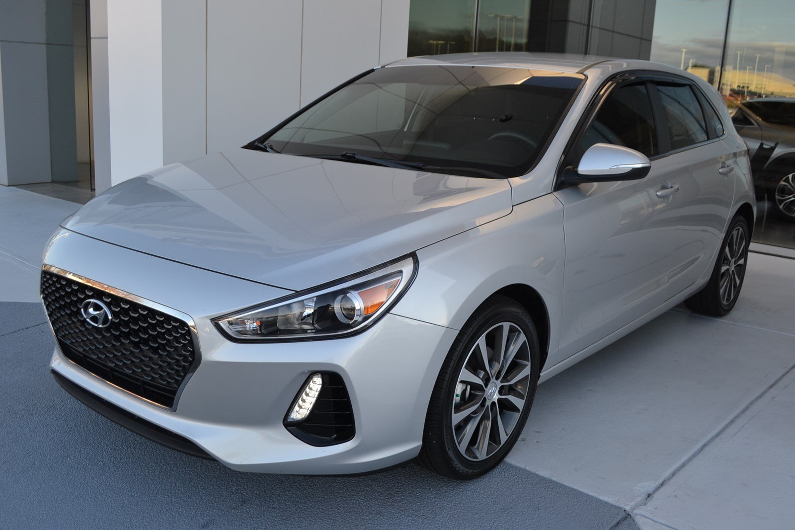 Pre-Owned 2018 Hyundai Elantra GT Base Hatchback In Macon #BU2382B ...