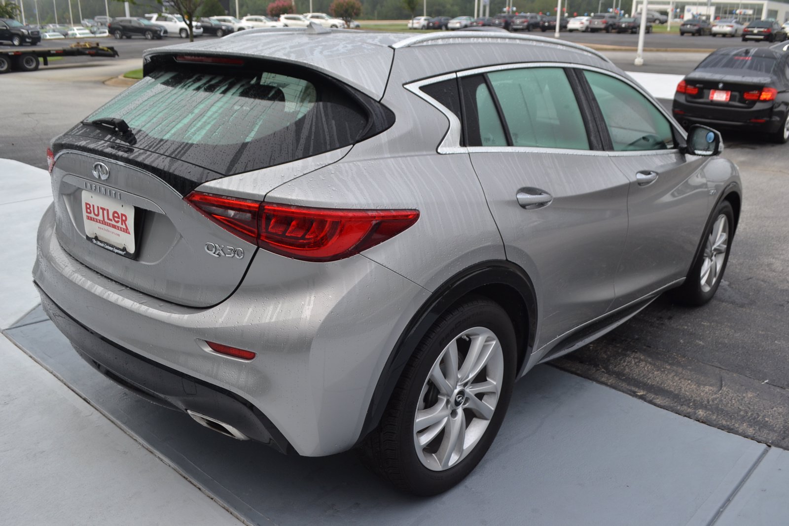 Pre-Owned 2017 INFINITI QX30 Premium Sport Utility in Macon #BU8592