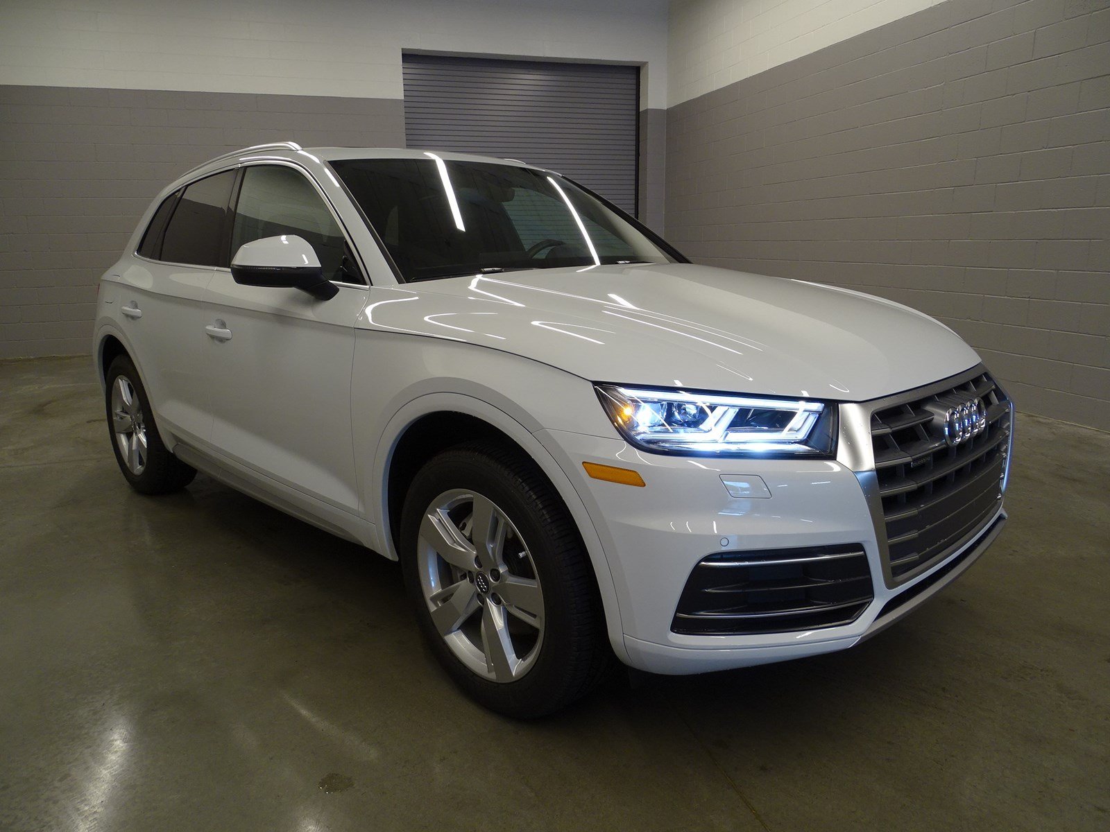 new-2019-audi-q5-premium-plus-sport-utility-in-union-city-l8621