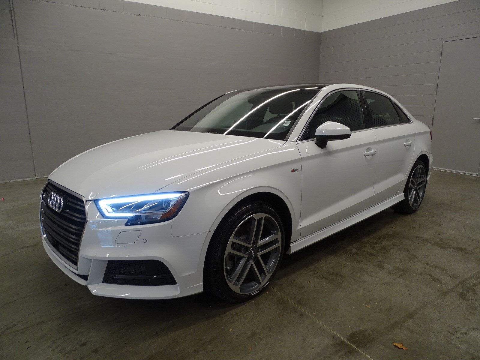 Audi a3 2019 sedan