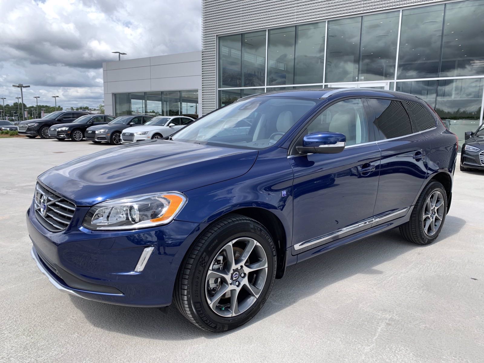 PreOwned 2015 Volvo XC60 T6 DriveE Platinum Sport